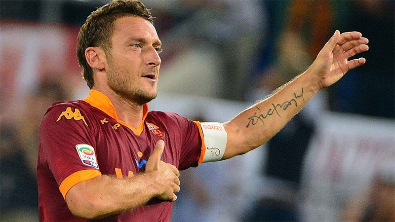 Totti xứng đáng là biểu tượng vĩ đại về lòng trung thành đối với đội bóng thành Roma