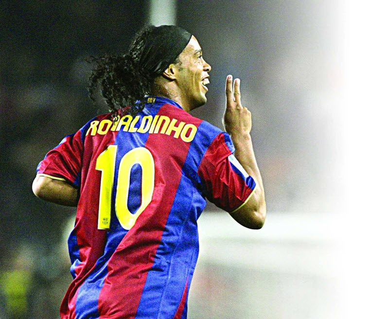  Cầu thủ có kỹ thuật điêu luyện nhất thế giới - Ronaldinho